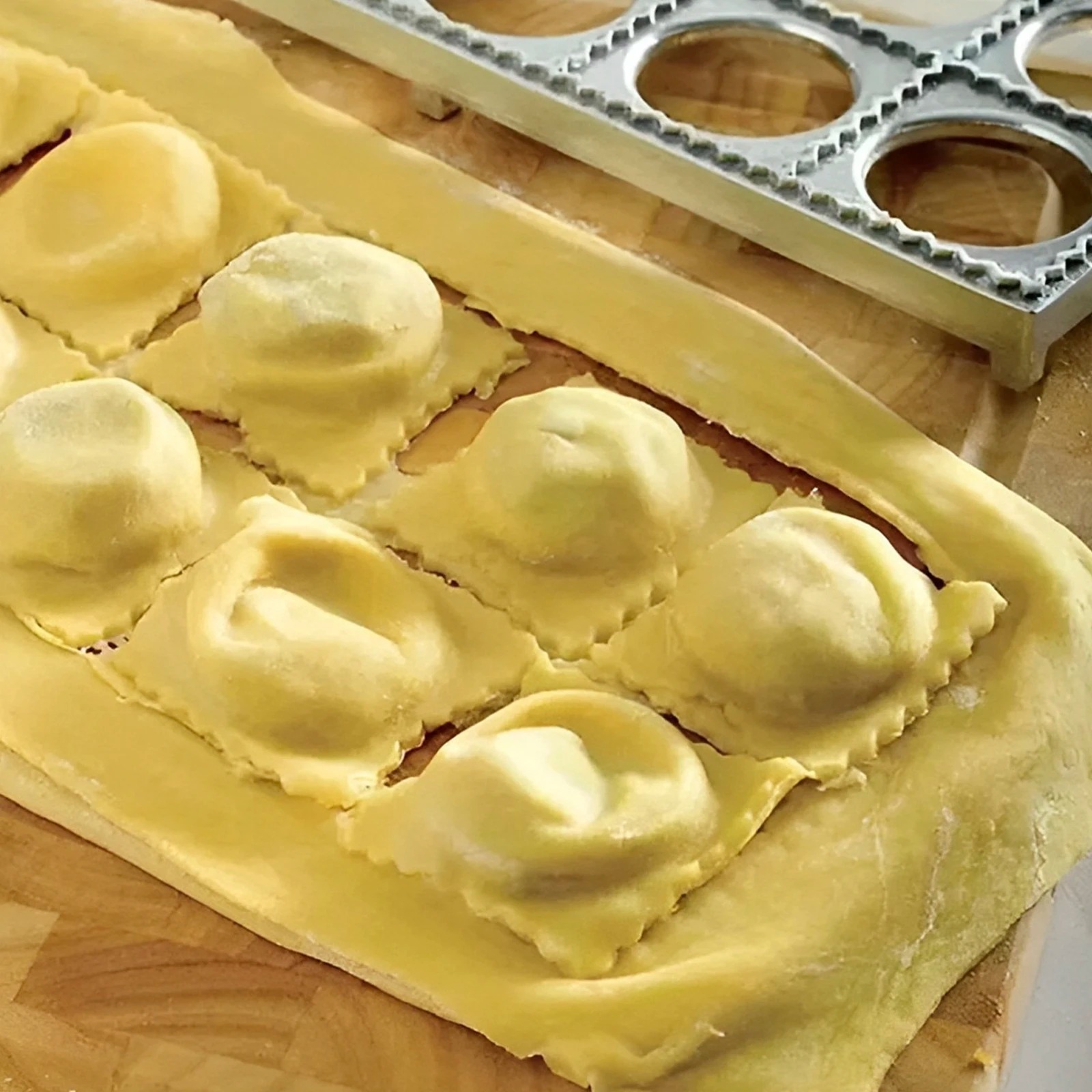Dumpling Mold 12 Holes Ravioli - Kitchen Gadgets Latest ulasan dan harga